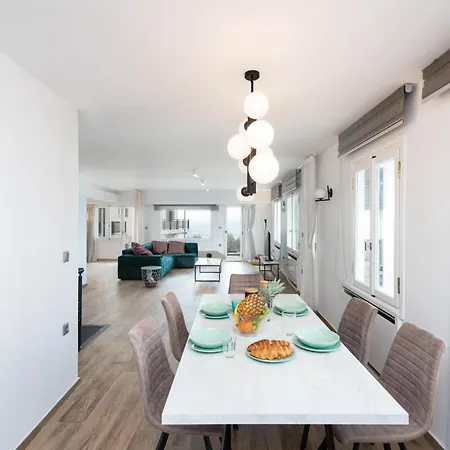 Zeus3 Front Appartment, 2 Bedroom Sea View Apartment