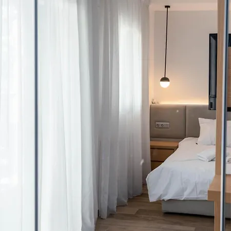 Zeus3 Front Appartment, 2 Bedroom Sea View Apartment Athens