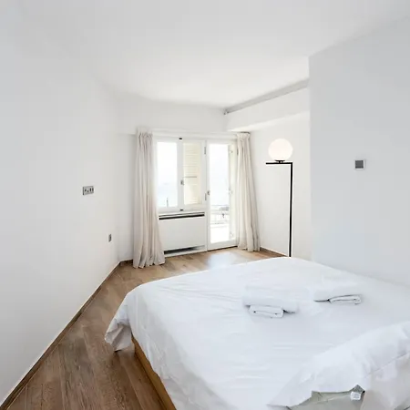 Zeus3 Front Appartment, 2 Bedroom Sea View *