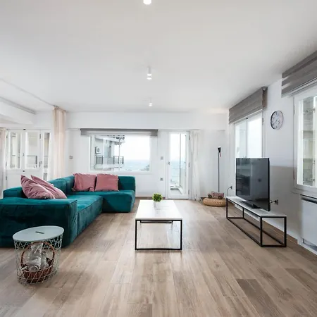 Zeus3 Front Appartment, 2 Bedroom Sea View Apartment *